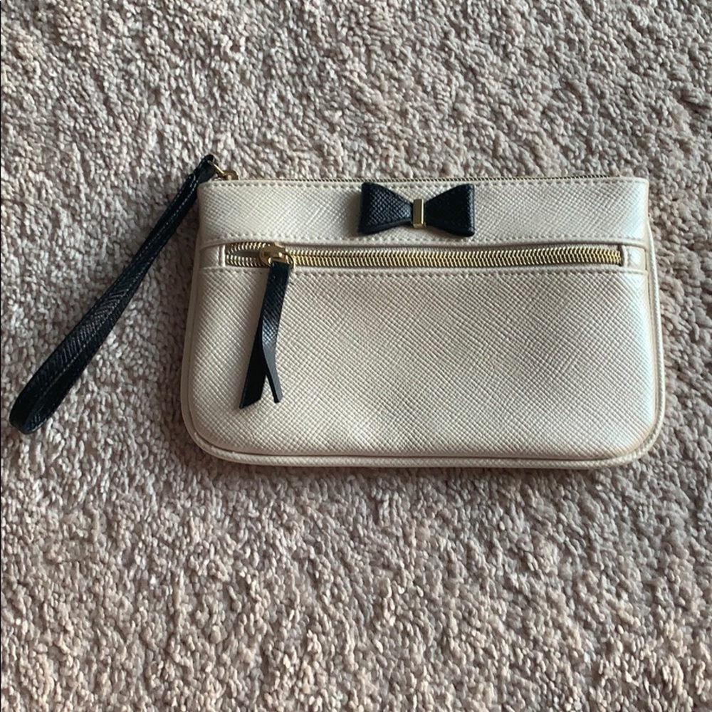 wristlet